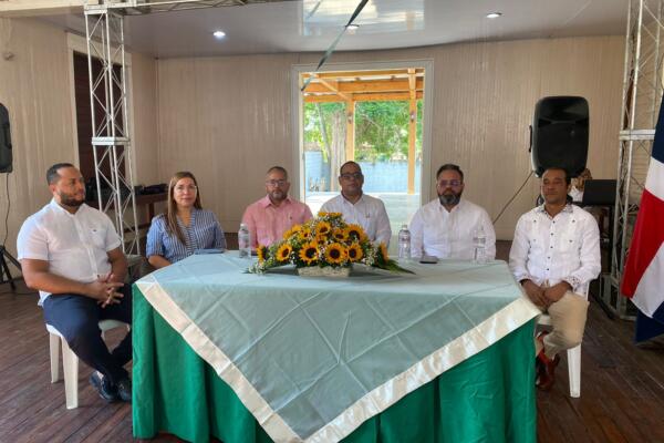 Aperturan nueva cooperativa en Tamboril. (Foto: fuente externa)
