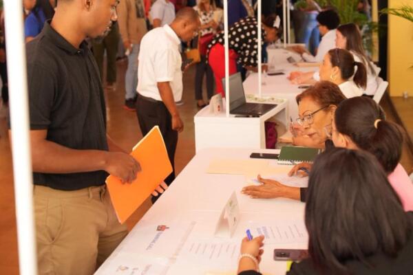 Cámara de Comercio La Vega realiza feria de empleo. (Foto: fuente externa)