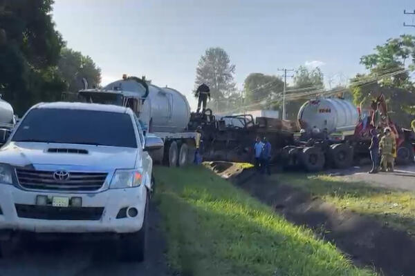 Imagen del accidente en Villa Altagracia. / Fuente interna.