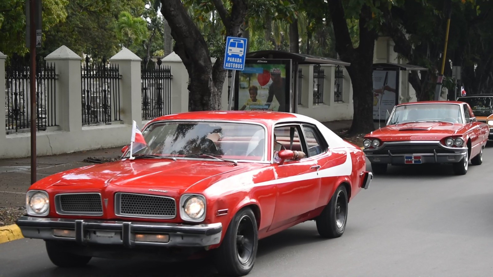 Desfile de autos antiguos