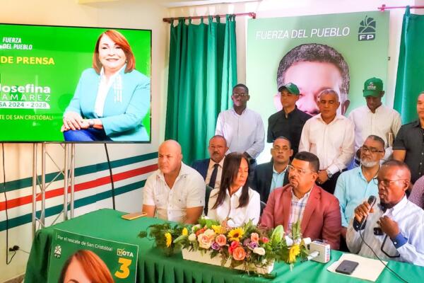 FP denuncia militantes del PRM destruyen propagandas de su candidata. (Foto: Fuente externa).
