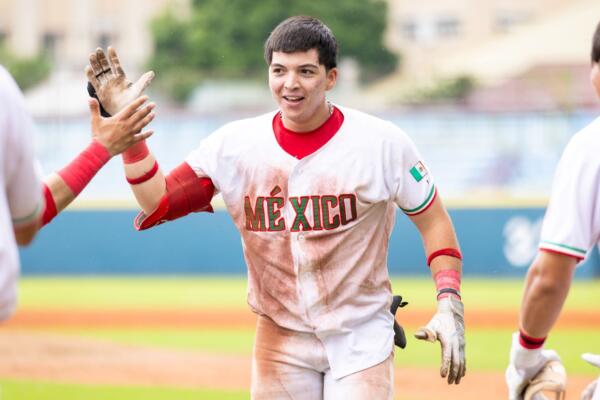Rojos fichan al mexicano Ichiro Cano Hernández