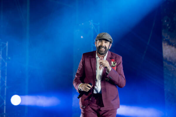 Juan Luis Guerra en su concierto el Estadio Olímpico en la República Dominicana. / Fuente interna.