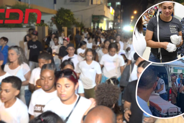 Cientos de personas marchan en apoyo a afectados durante incidente en Salcedo. Foto CDN Digital