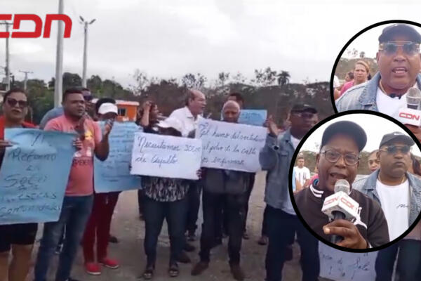 Comunitarios denuncian al Ministerio de Obras Públicas (MOP) en La Vega. Foto CDN Digital