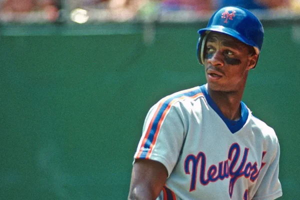 Darryl Strawberry continúa recuperandose de un infarto 