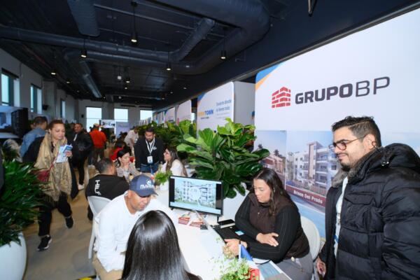 ​Unas 4,000 personas asistieron a la primera Feria Inmobiliaria Banreservas,
celebrada en Nueva York y Massachusetts (Fuente externa)