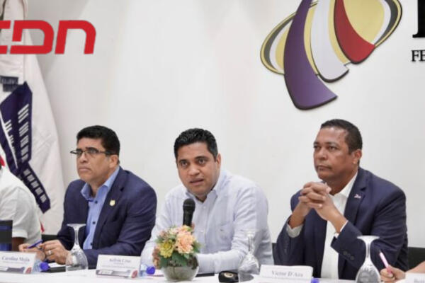 La apertura estuvo a cargo de los presidentes de la LMD, Víctor D´Aza, y de Fedomu, Kelvin Cruz