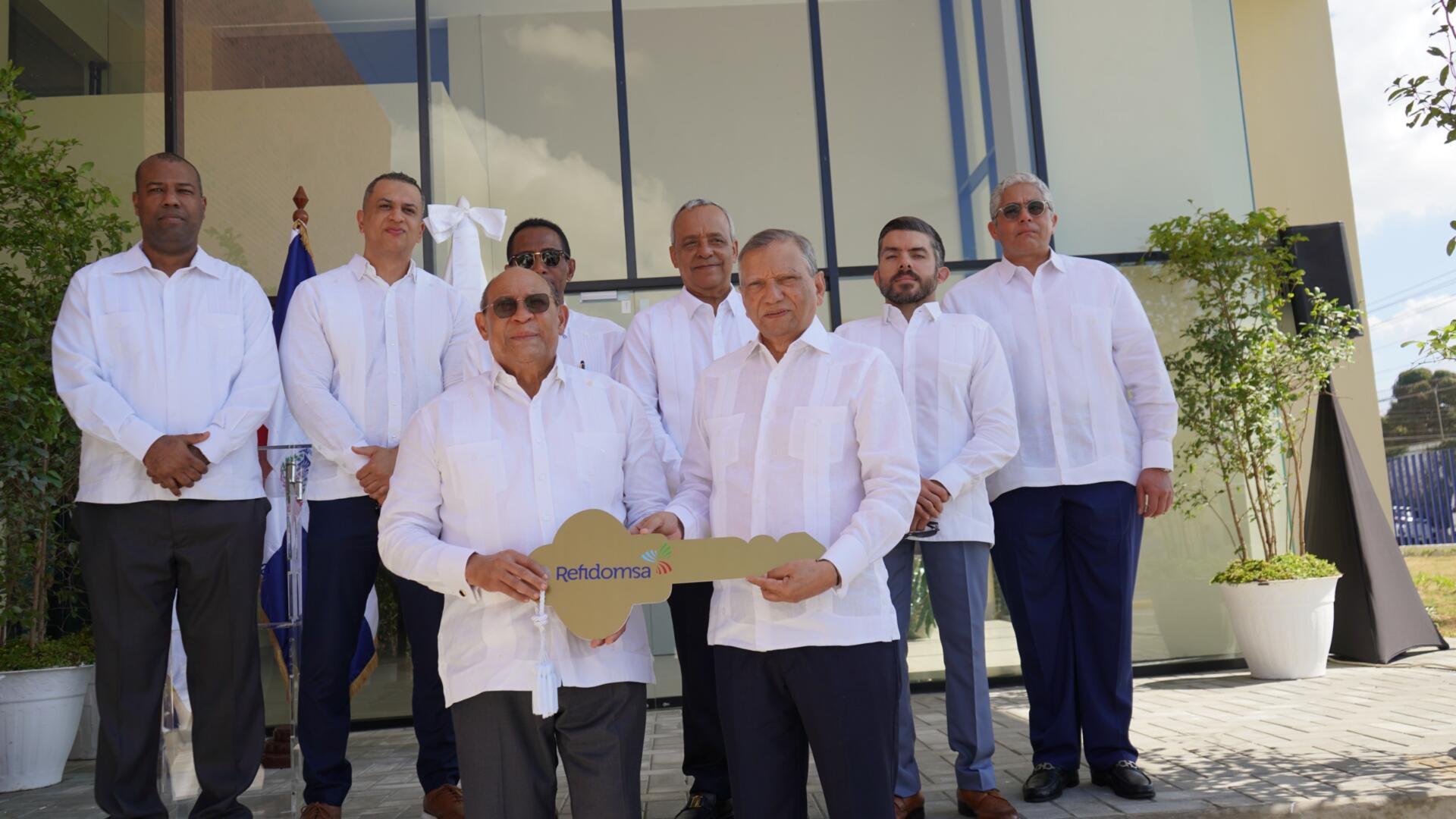Fundación Refidomsa entrega edificio a INFOTEP