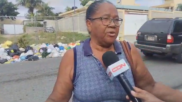 Denuncian falta de recogida de basura en Los Alcarrizos