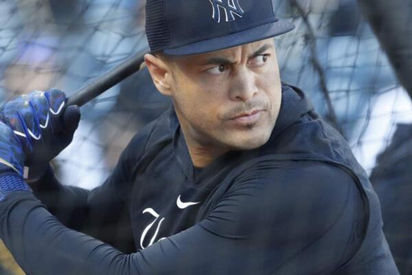 Giancarlo Stanton motoriza ofensiva de New York con tres jonrones en partido ante los Piratas