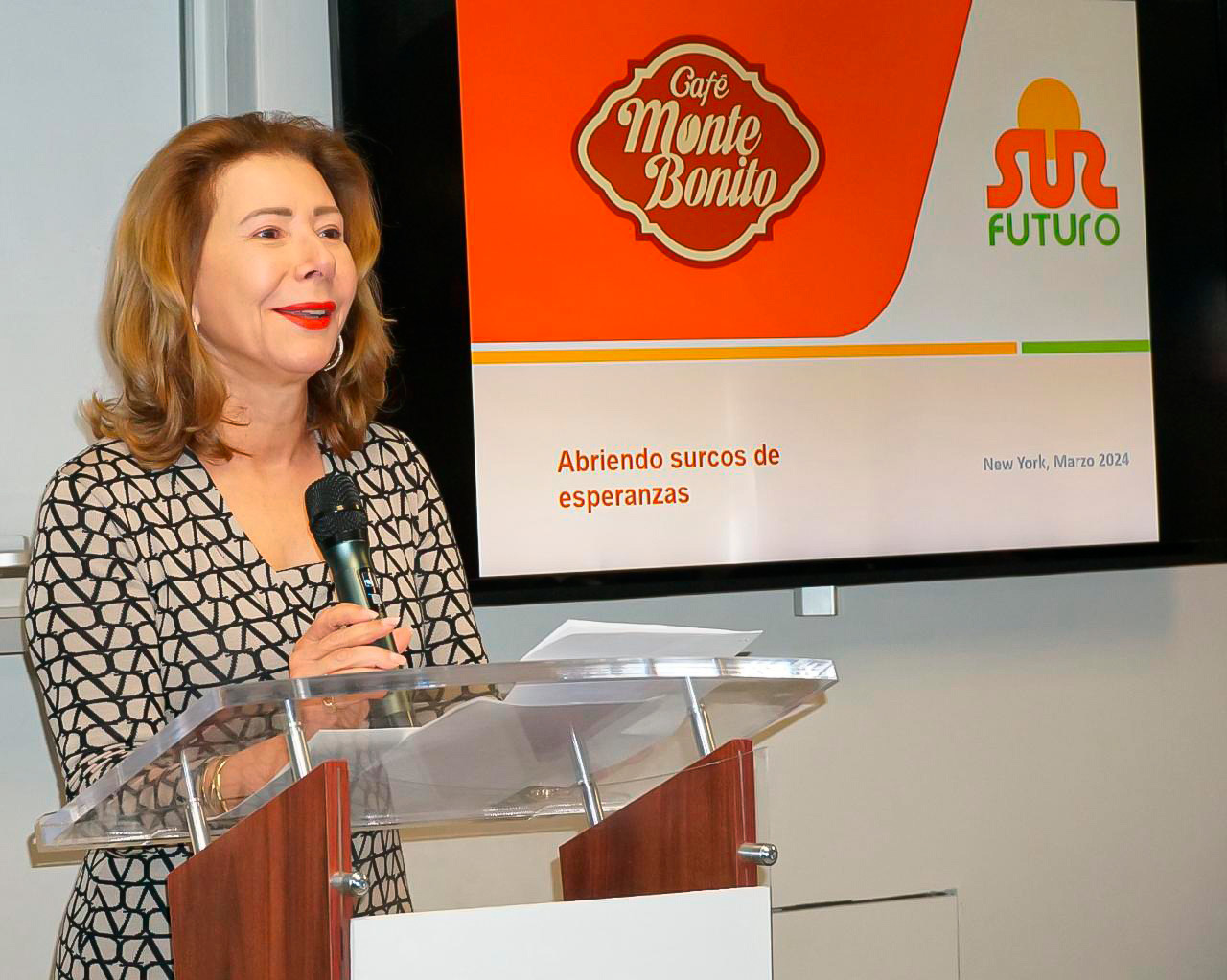 Sur Futuro presenta su marca Café Monte Bonito a comunidad dominicana en Nueva York