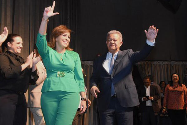  Ingrid Mendoza y leonel Fernández/ Fuente externa 