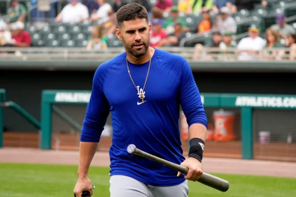 J.D. Martínez y los Mets logran un acuerdo de una campaña y 12 millones de dólares 