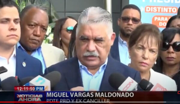 Miguel Vargas Maldonado, afirmó que el país debe ser abierto y evitar convertirse en obstáculo para una posible solución internacional a la crisis haitiana. Foto: Fuente Externa