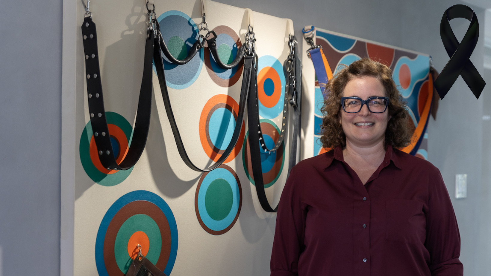 Murió la artista visual Quisqueya Henríquez a la edad de 58 años. La artista padecía de cáncer en el estómago.