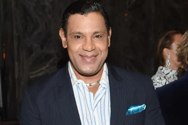 Tras Sammy Sosa recibir pregunta incómoda de un reportero se notó molesto. Foto: fuente externa.