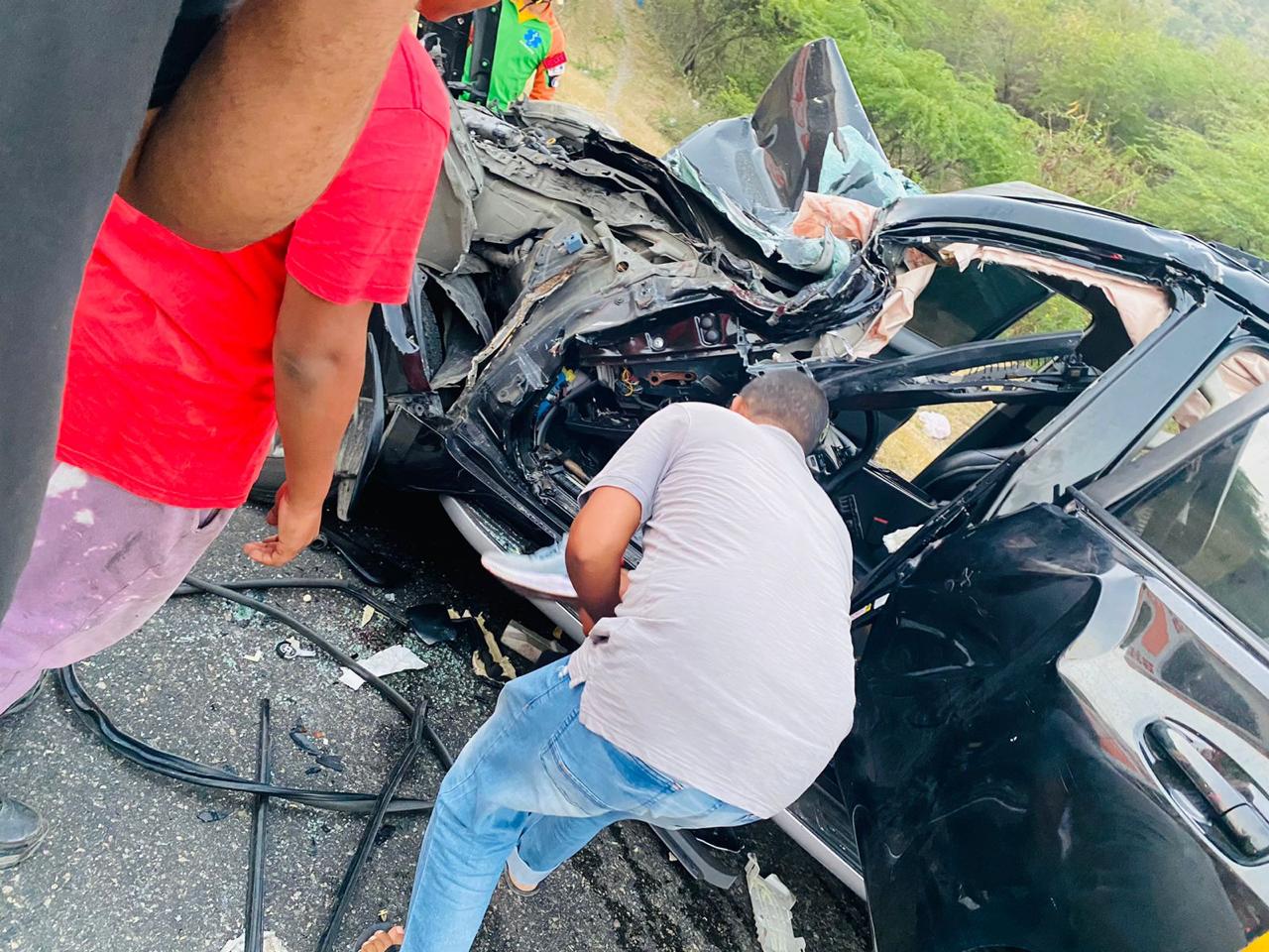 Asistente de senador Dionis Sánchez estable tras aparatoso accidente de tránsito