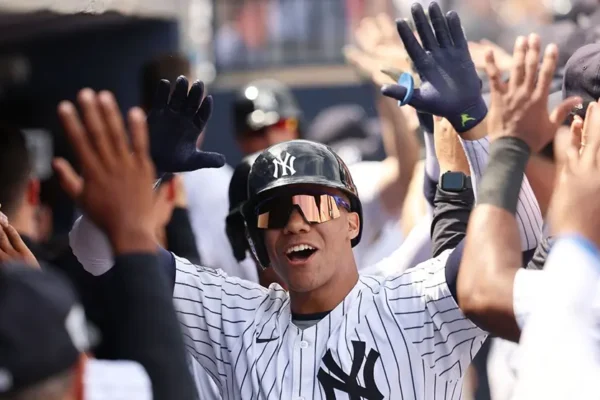 La temporada regular arranca con una cartelera de 13 partidos, desde las 3:05 de la tarde entre Anaheim y Baltimore.