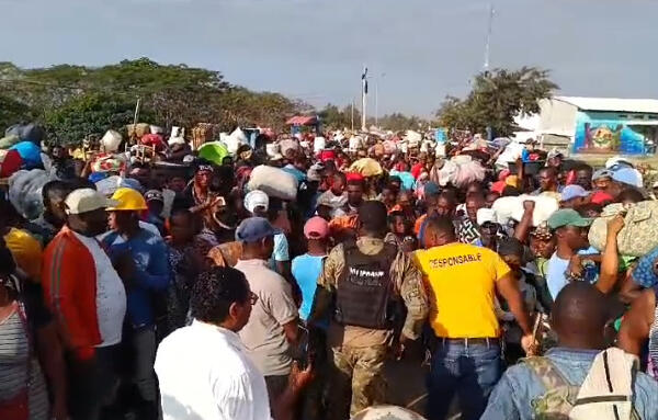 Haitianos buscan pasar a mercado binacional. (Foto: Fuente externa)