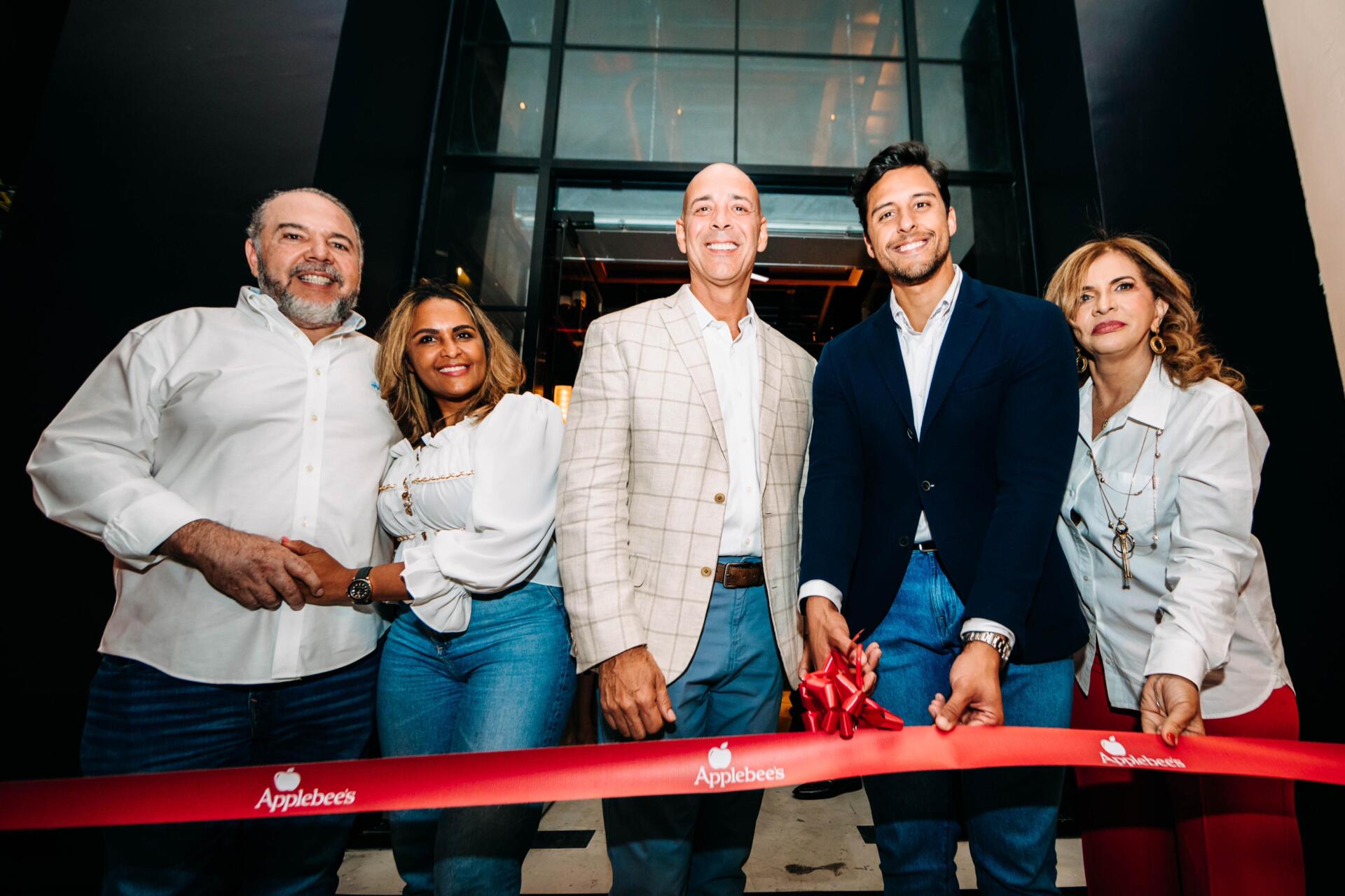 Applebee’s Restaurant llega a Santo Domingo Este