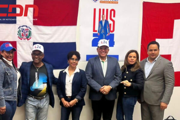 Comisión de alto nivel del Partido Revolucionario Moderno (PRM). Foto CDN Digital