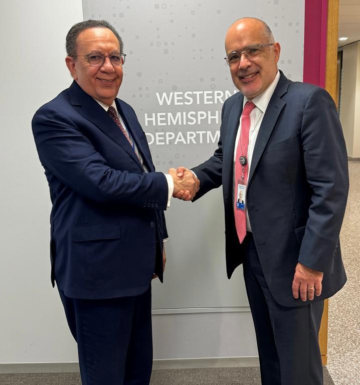 Gobernador Valdez Albizu participa en reuniones de primavera del FMI y Banco Mundial