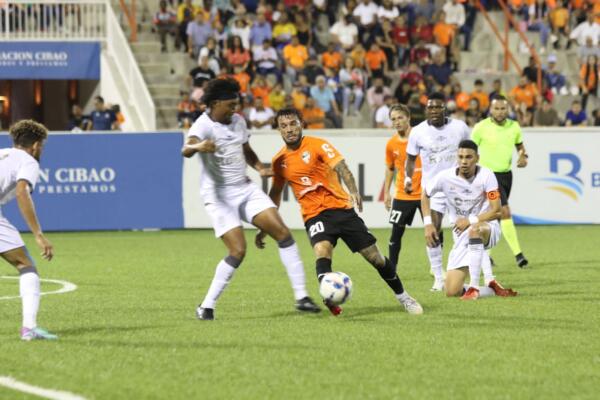 En clásico emocionante Cibao FC vence a Pantoja