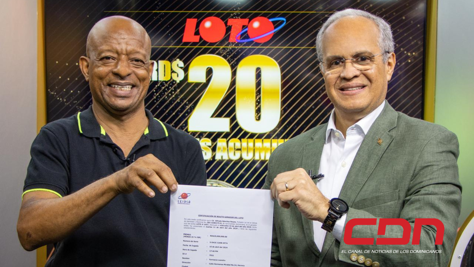 Sr. Alfredo Sánchez Reyes, ganador de la Loto. Foto CDN Digital