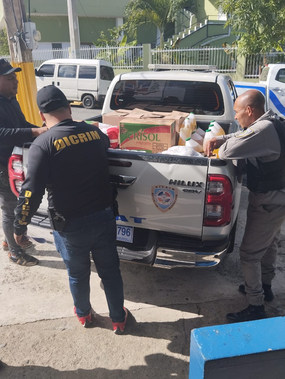 Adess da seguimiento al caso de mujeres arrestadas con 89 tarjetas Supérate