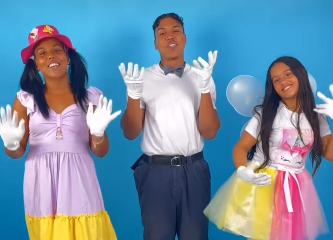 "Los colores": el nuevo video de Los Socios y Angi Fire