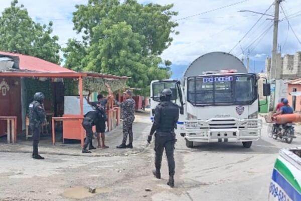 El sujeto fue apresado durante un operativo realizado por miembros del Departamento de Investigaciones Criminales. Foto: Fuente externa 