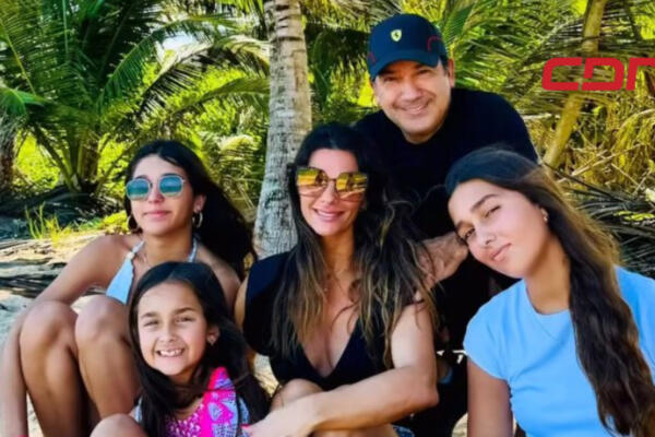 Bárbara Bermudo y su familia. Foto: CDN Digital.