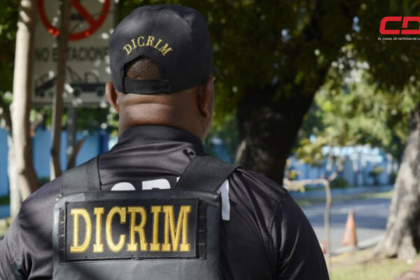 Agente de la Dirección Central de Investigación (DICRIM) Foto: CDN Digital