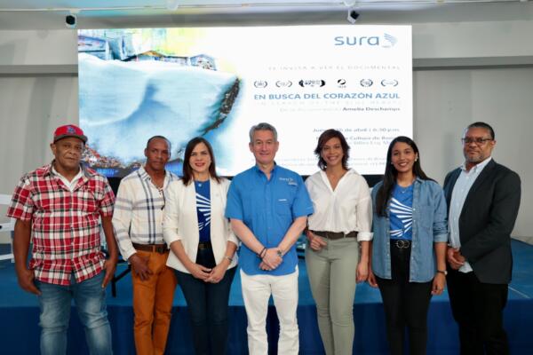 SURA proyecta documental “En Busca del Corazón Azul” de Amelia Deschamps
