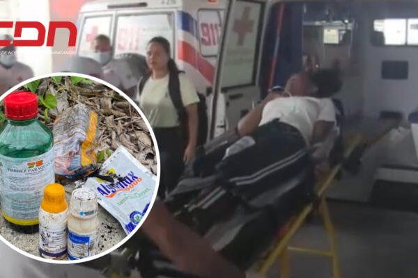 Momentos en que personal del Sistema Nacional de emergencia 911 trasladan afectados. Foto CDN Digital