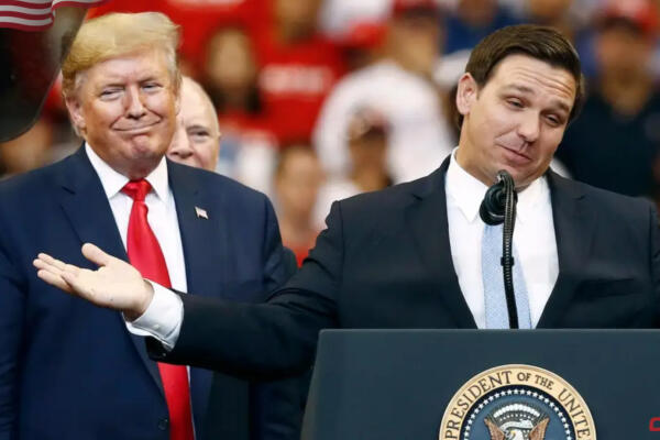 El presidente 45º. de los EE.UU., Donald Trump y su otrora rival el gobernador de Florida, Ron DeSantis. Foto: Fuente externa