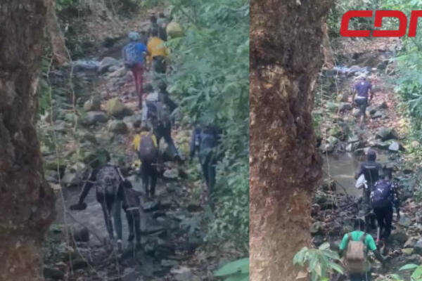 Haitianos cruzando de manera ilegal al país. 