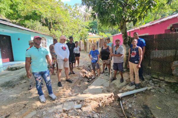 Moradores de Arroyo Higuero piden arreglo de sus calles. (Foto: fuente externa)