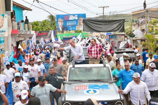 Abinader moviliza miles de perremeístas en Hato Mayor para seguir profundizando el cambio (1)