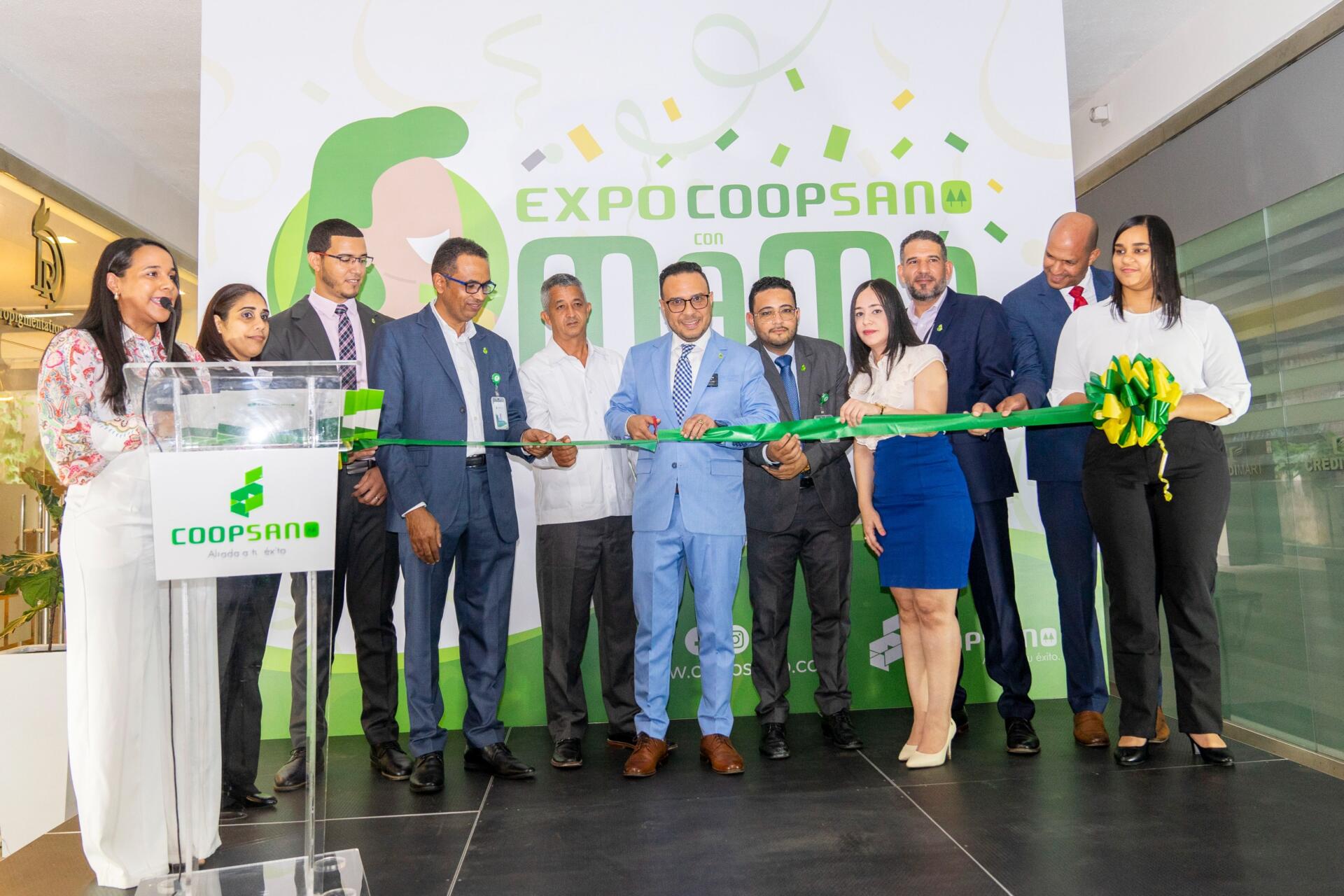 COOPSANO inaugura 4ta feria “Expo Coopsano con Mamá”
