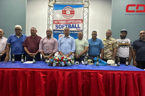 Asociación de sóftbol de la provincia Sánchez Ramírez. Foto CDN Digital