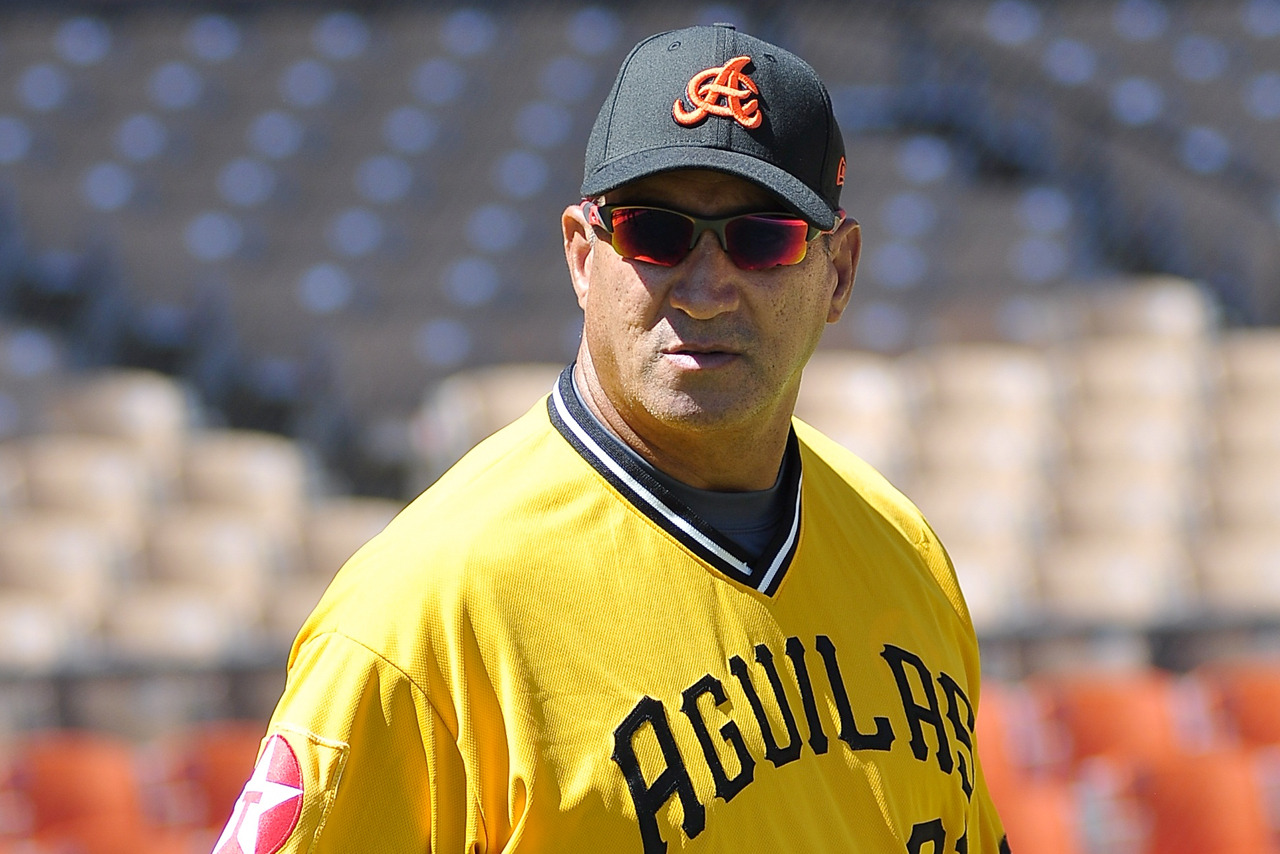 El Gerente de Operaciones de Béisbol de los 22 veces campeones, anunció nuevas contrataciones para las posiciones de Coach de Banca y de Pitcheo.