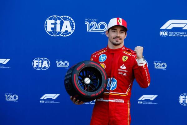 Además, la victoria de Leclerc es apenas la tercera victoria de Ferrari en Mónaco en este milenio. Tan solo Michael Schumacher (2001) y Sebastian Vettel (2017) lo habían conseguido durante el siglo XXI.