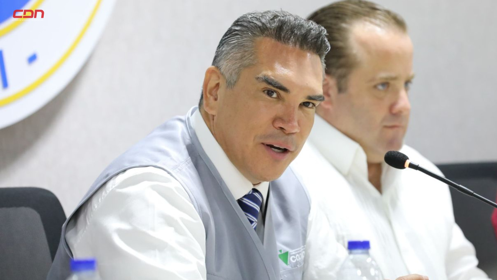 El director de la Copppal, Alejandro Moreno Cárdenas y el presidente del PRM, José Ignacio Paliza. Foto: Fuente externa