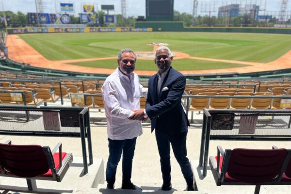 El Comisionado Noboa le expresó al embajador que el presidente Luis Abinader apoya todas las iniciativas que fortalezcan las relaciones internacionales para llevar al béisbol dominicana a playas extranjeras.