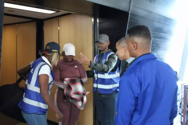 Furcal llegó al país vía el aeropuerto Internacional de Las Américas. Foto: Fuente externa