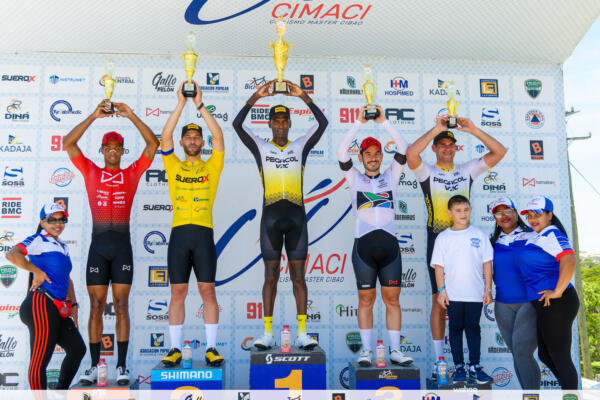 Capellán (Pegacor V2C), que finalizó tercero en la carrera anterior, fue seguido de su compañero de equipo William Guzmán, quien mantiene el liderato en la general, con 50 puntos.
