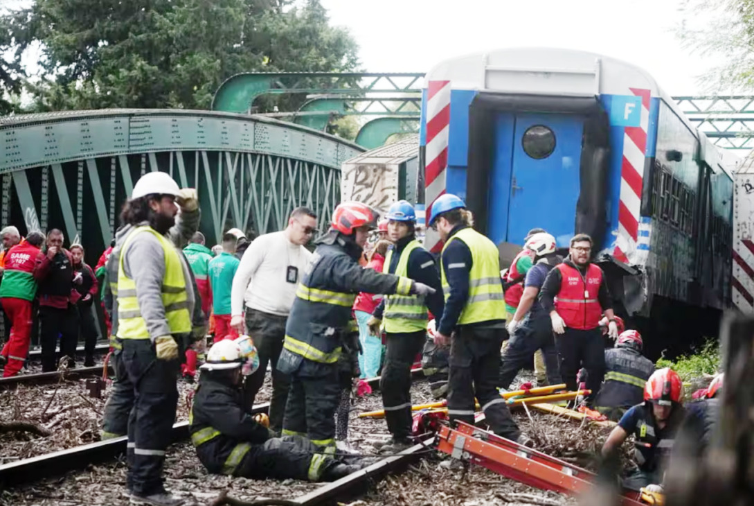 Choque de trenes en Buenos Aires deja 90 heridos, varios de gravedad