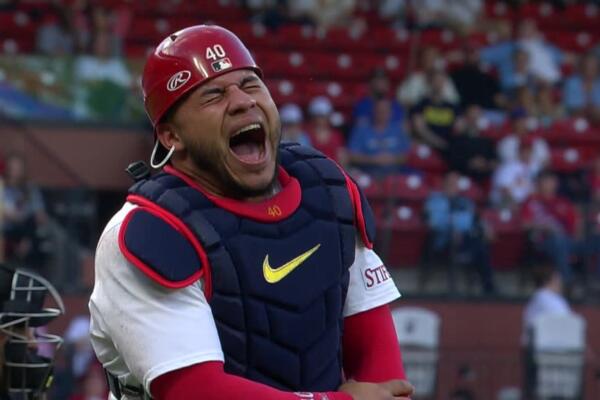 Willson Contreras sufre fractura en antebrazo izquierdo